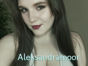 aleksandramoor Straponles