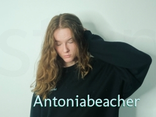 Antoniabeacher