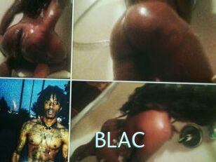 BLAC_AU Straponles