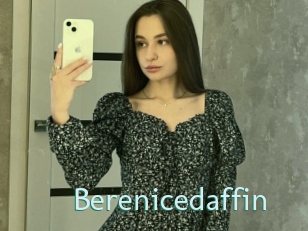 berenicedaffin Straponles