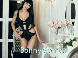 Bonny_Monica