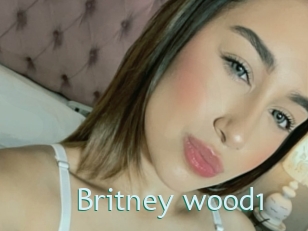 britney_wood1 Straponles