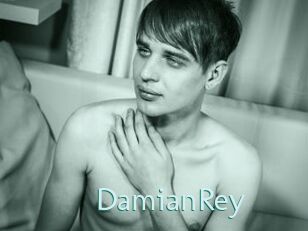 DamianRey Straponles