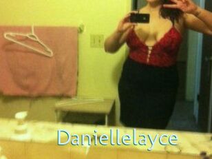 daniellelayce Straponles