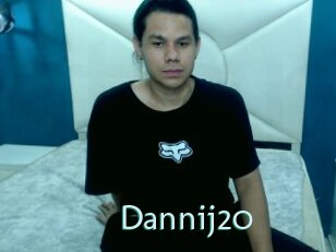 dannij20 Straponles