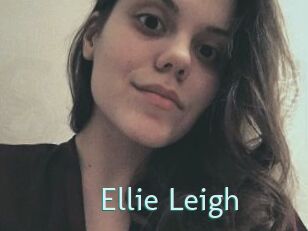 Ellie_Leigh Straponles