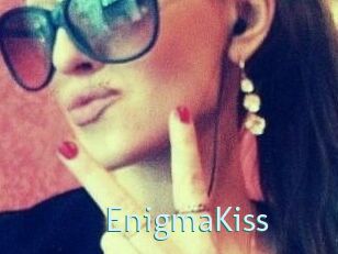 Enigma_Kiss Straponles