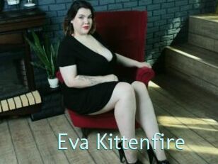 Eva_Kittenfire Straponles