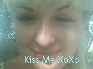 Kiss_Me_XoXo