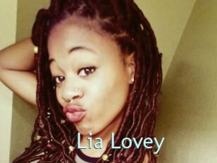 Lia_Lovey