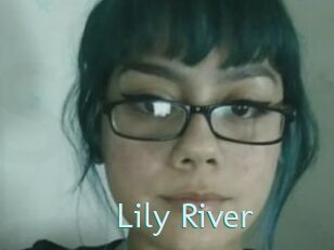 Lily_River Straponles