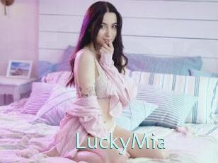 LuckyMia