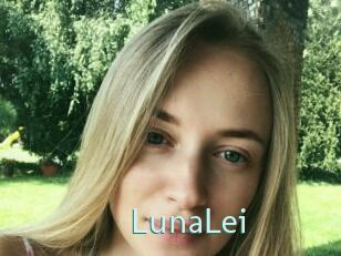 LunaLei Straponles
