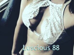 Luscious_88 Straponles
