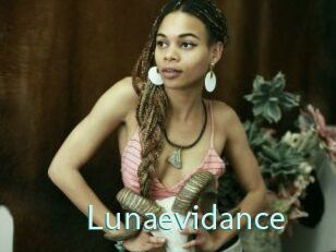 lunaevidance Straponles