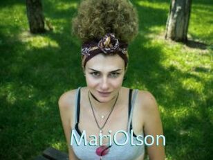 MariOlson Straponles