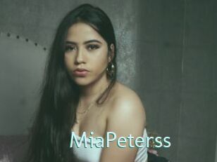 MiaPeterss