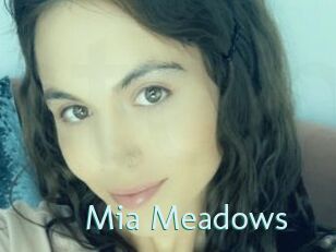 Mia_Meadows