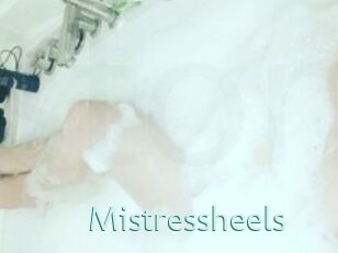 Mistressheels Straponles