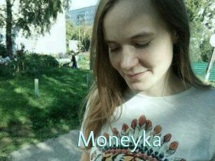Moneyka Straponles