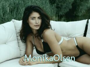 MonikaOlsen Straponles