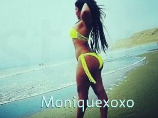 Moniquexoxo