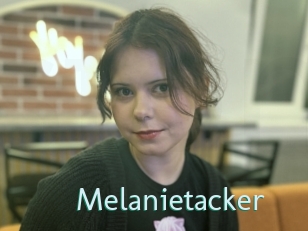 Melanietacker