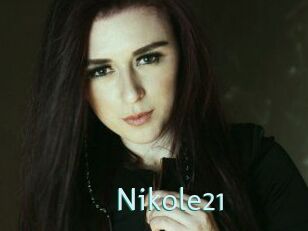 Nikole21 Straponles