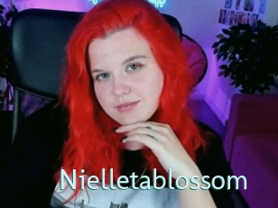 Nielletablossom