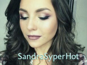 SandraSyperHot