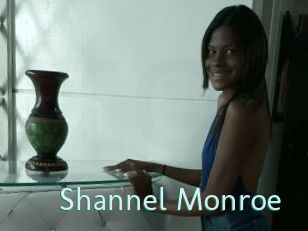 Shannel_Monroe Straponles