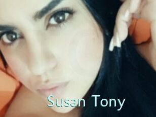 Susan_Tony Straponles