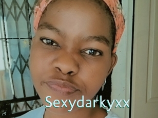 sexydarkyxx Straponles