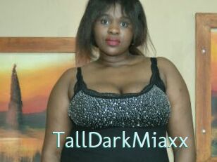 TallDarkMiaxx Straponles