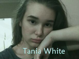 Tania_White Straponles