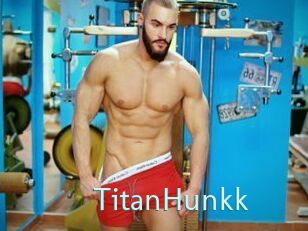 TitanHunkk Straponles