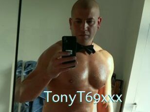 TonyT69xxx Straponles