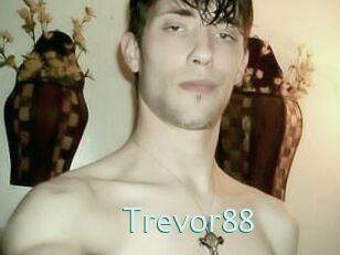 Trevor88 Straponles