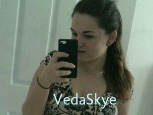 Veda_Skye Straponles
